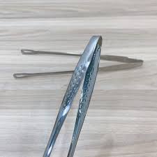 Sử dụng kẹp gấp mẫu để đảm bảo an toàn khi làm việc với lò nung phòng thí nghiệm 