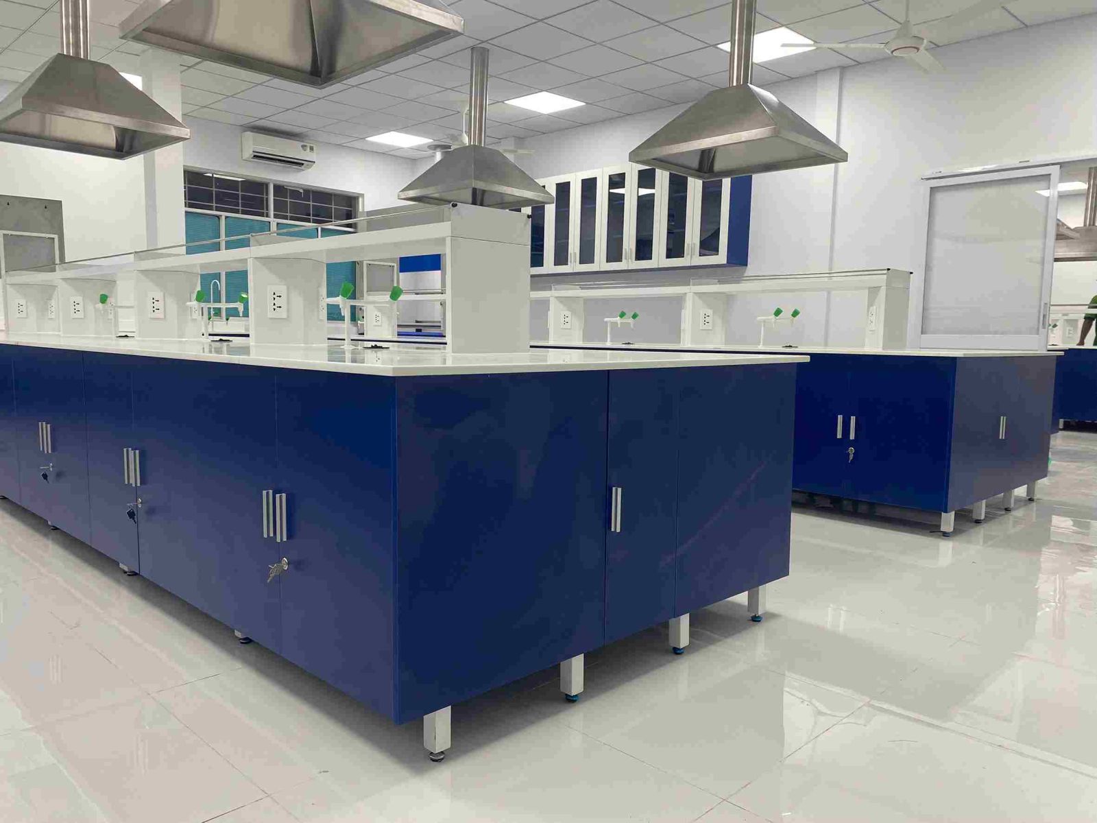 Thiết Kế Lab QC Cho Nhà Máy Sản Xuất Mỹ Phẩm Đạt Chuẩn GMP