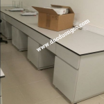 Bàn Thí Nghiệm Áp Tường Hộc Hở