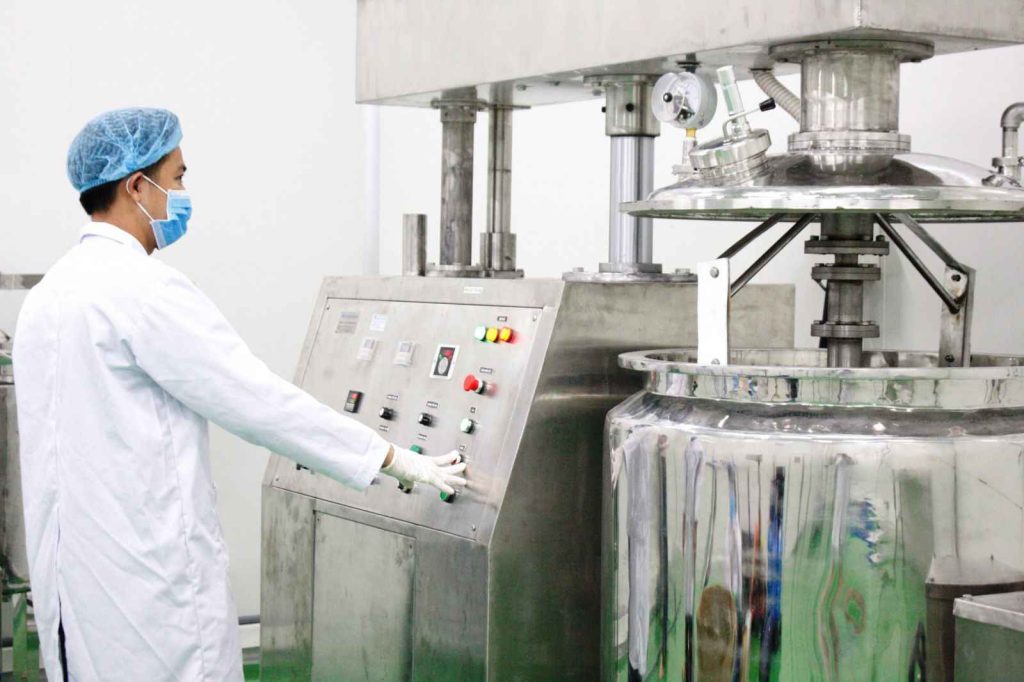 Thi công Nội thất & Trang bị Vi sinh cho Nhà máy Sản xuất Dược phẩm